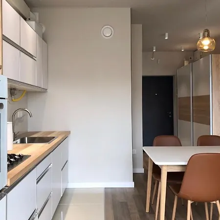 в авалон на вулиці чорновола 16є новобудова Appartement