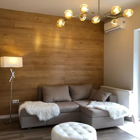 в авалон на вулиці чорновола 16є новобудова Apartment *