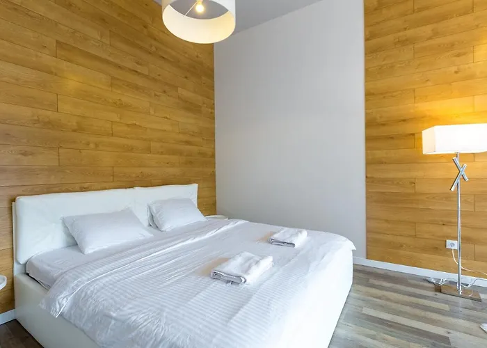 в авалон на вулиці чорновола 16є новобудова Λβιβ